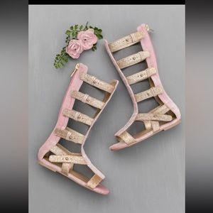 NEW! Joyfolie Finley Gladiator Sandals size 11 Pink and Gold